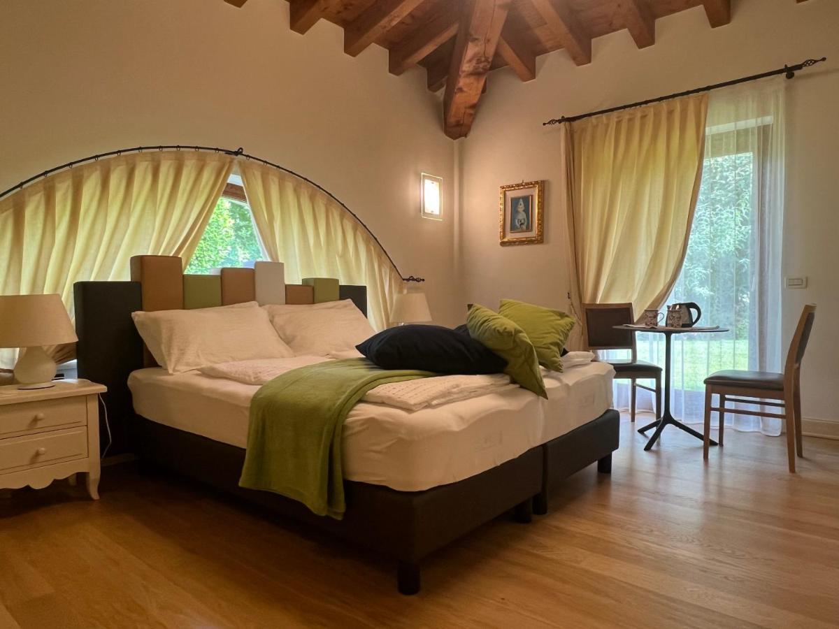 Steba House Savani Barbara Foresteria Lombarda โลนาโต ภายนอก รูปภาพ