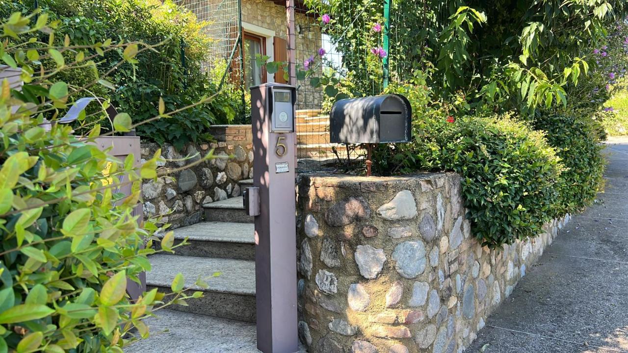 Steba House Savani Barbara Foresteria Lombarda โลนาโต ภายนอก รูปภาพ
